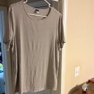 Old Navy Black & White Striped Short Sleeve Top